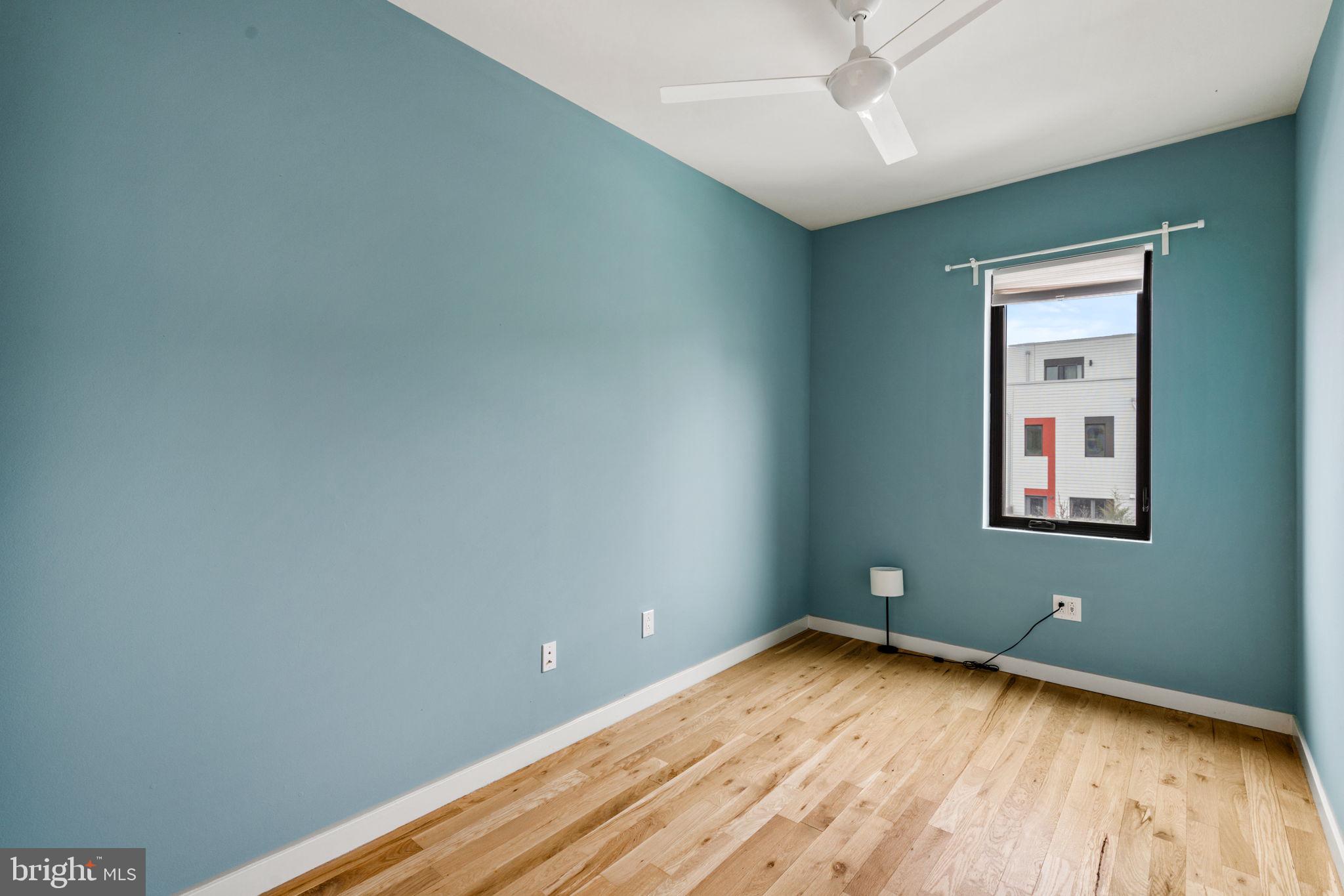 434 E Thompson STREET