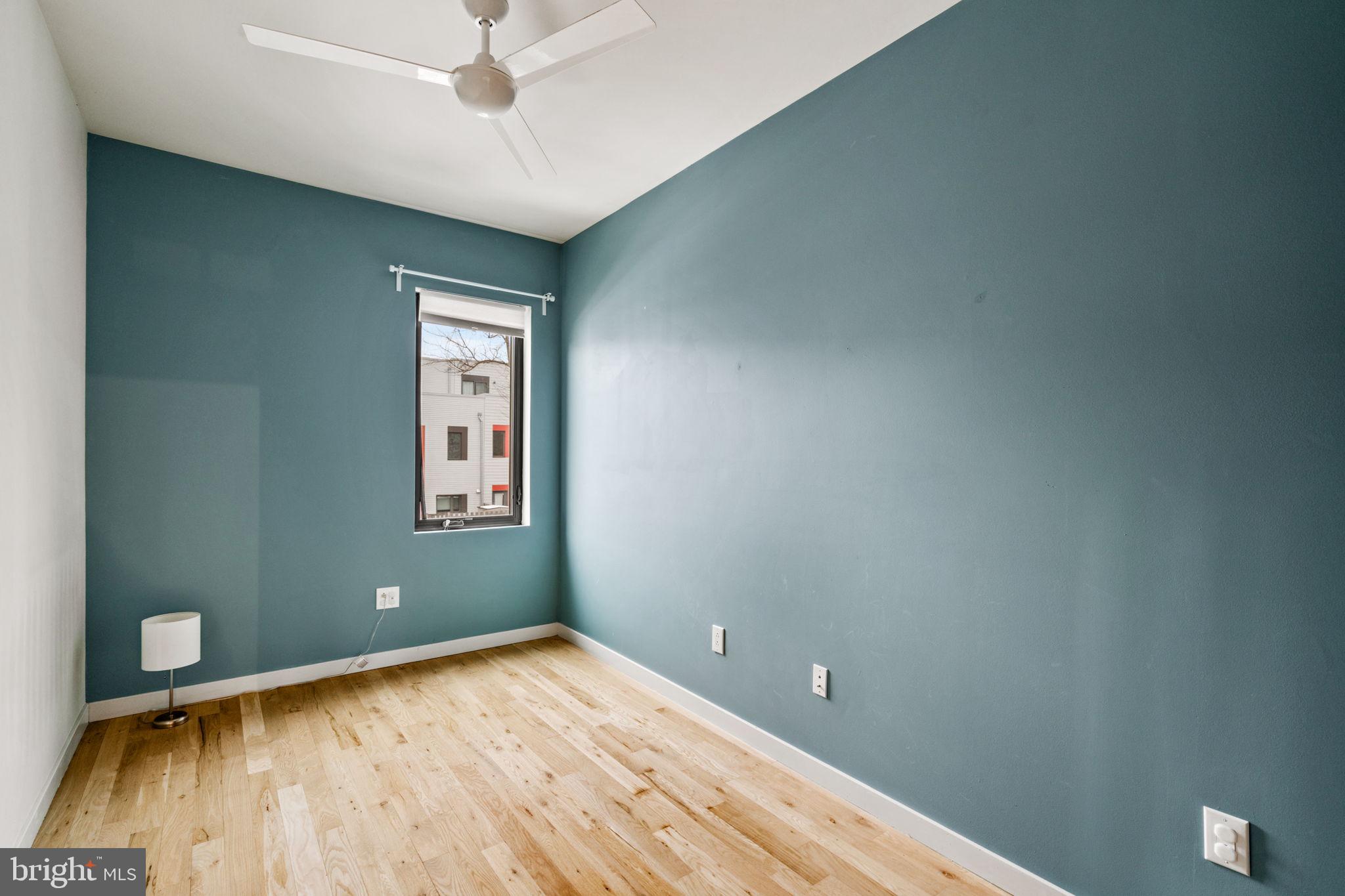 434 E Thompson STREET