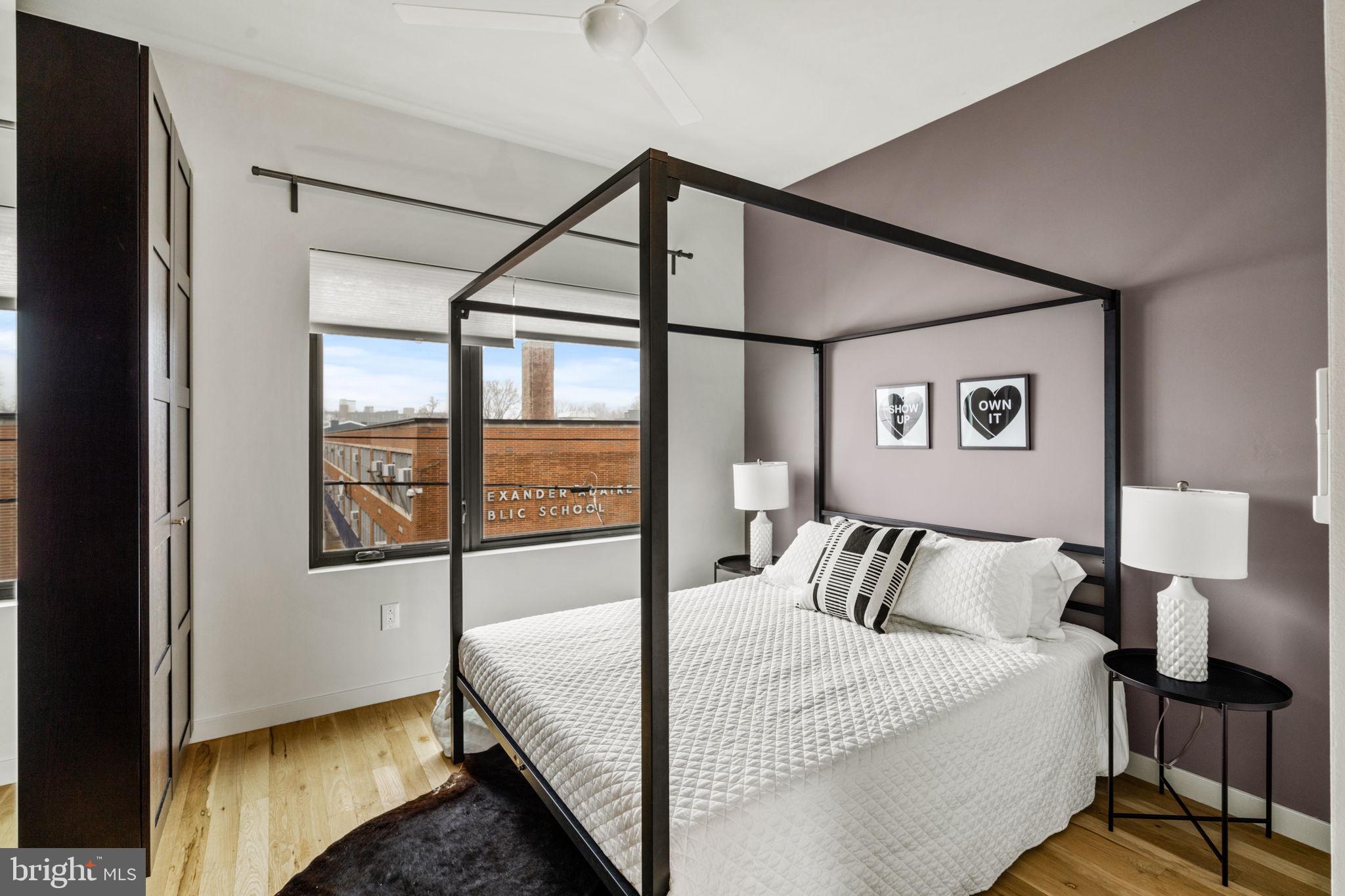 434 E Thompson STREET