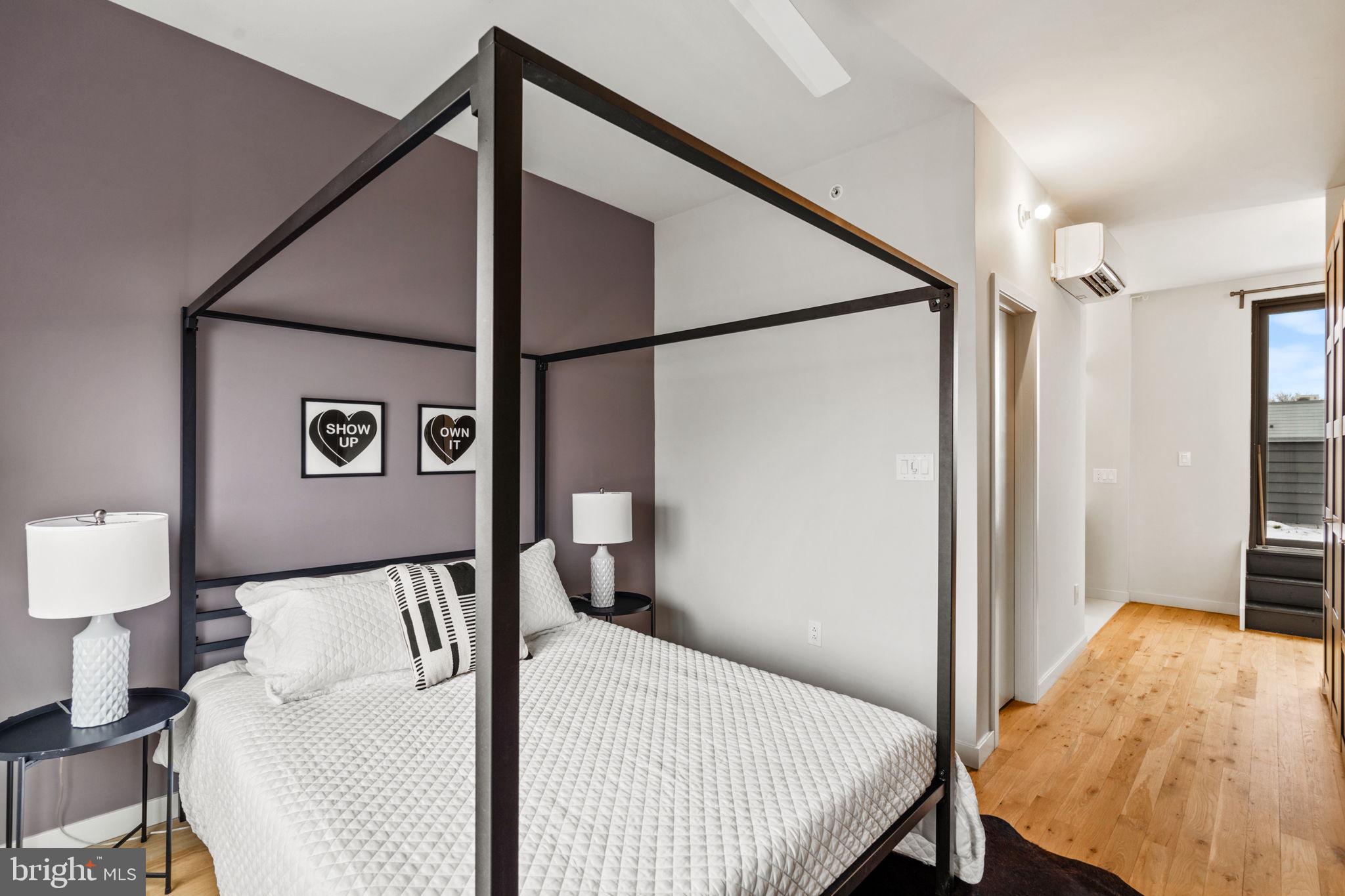 434 E Thompson STREET