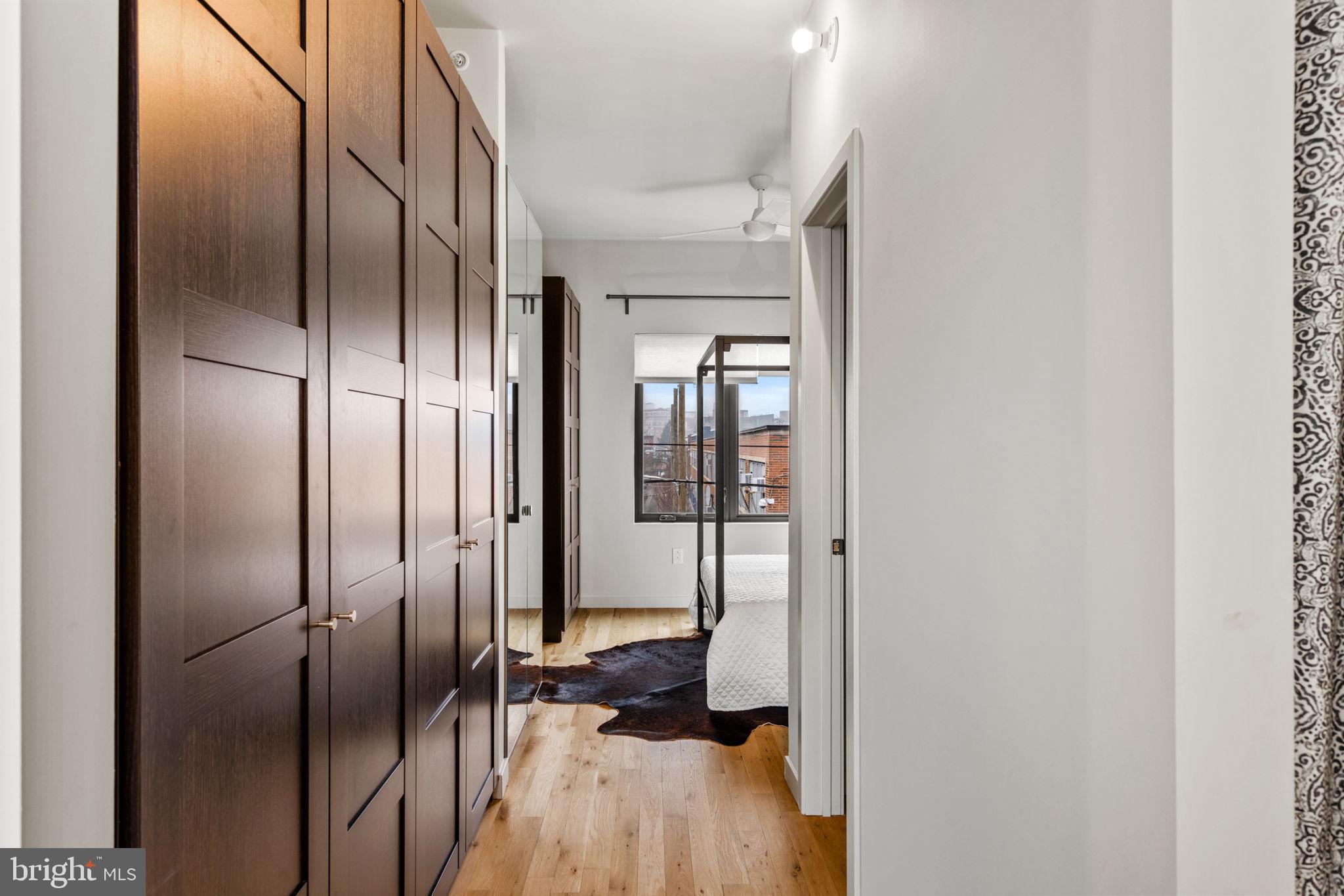 434 E Thompson STREET