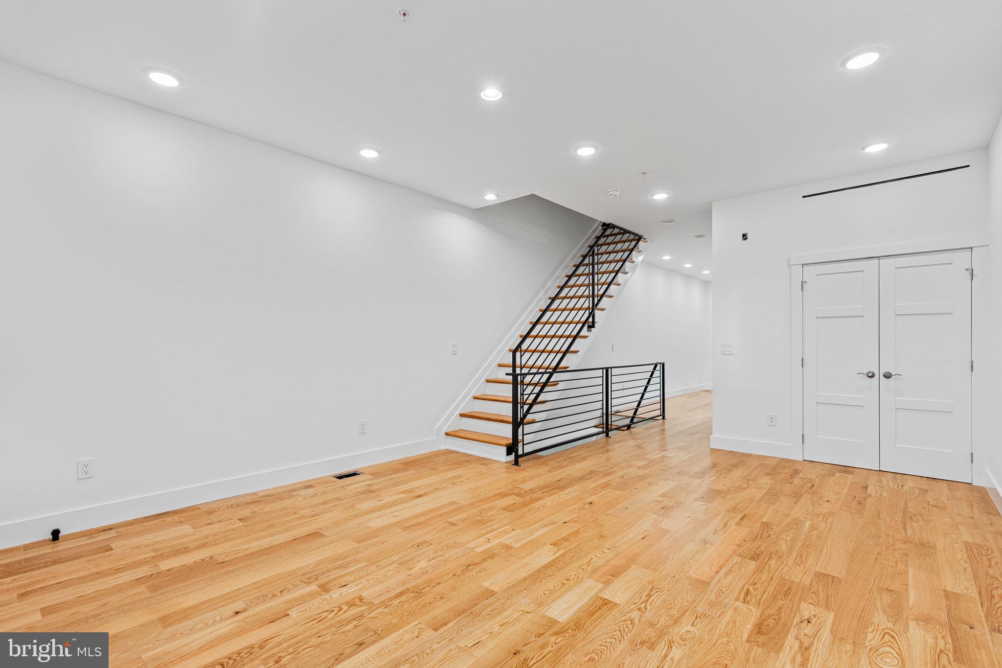 230 W Haines St