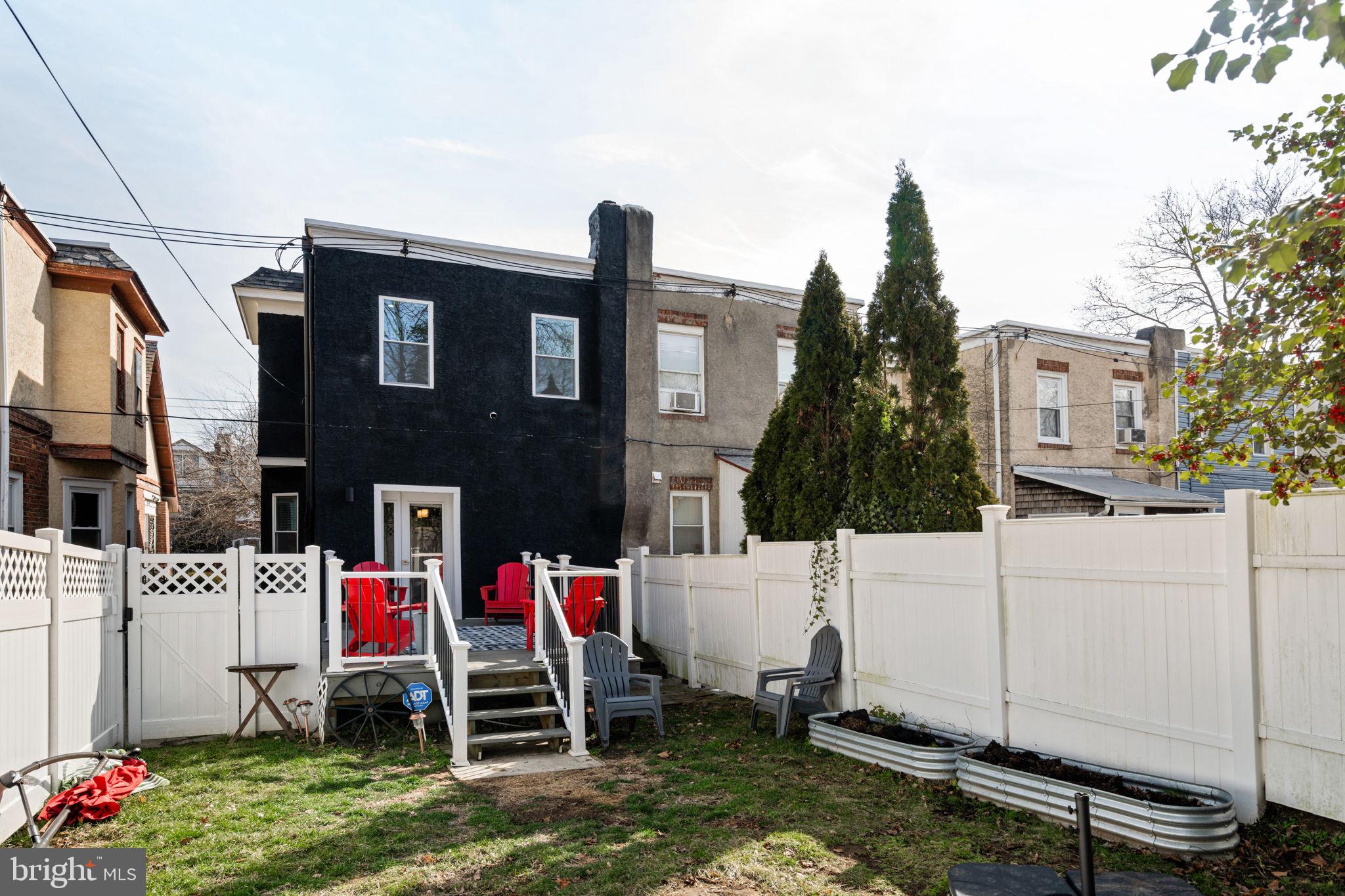 511 E Mount Airy Avenue