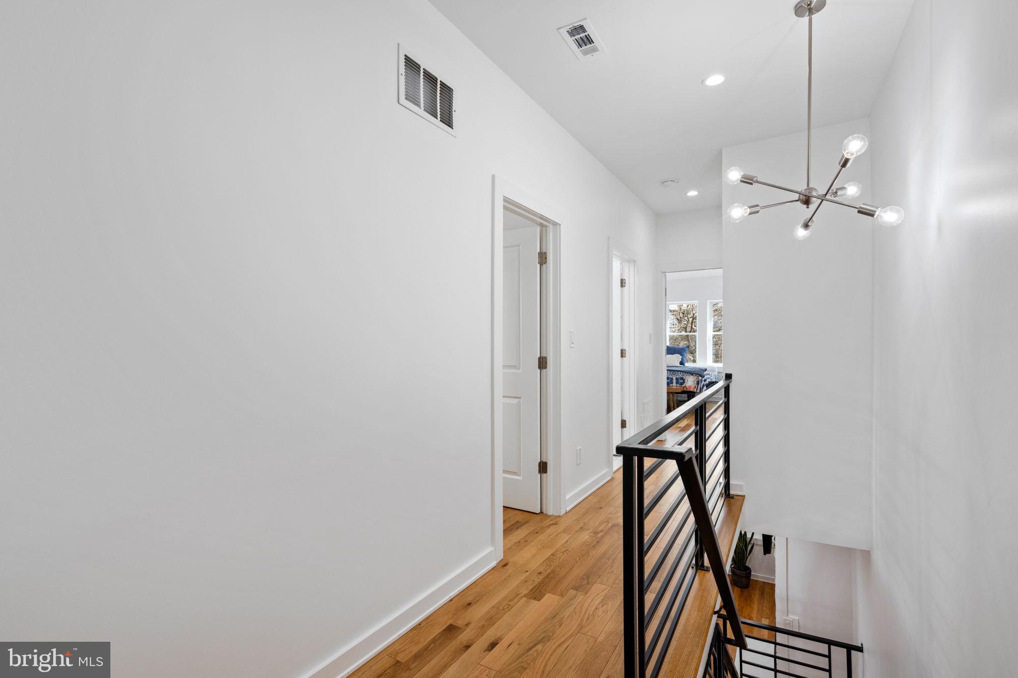 511 E Mount Airy Avenue