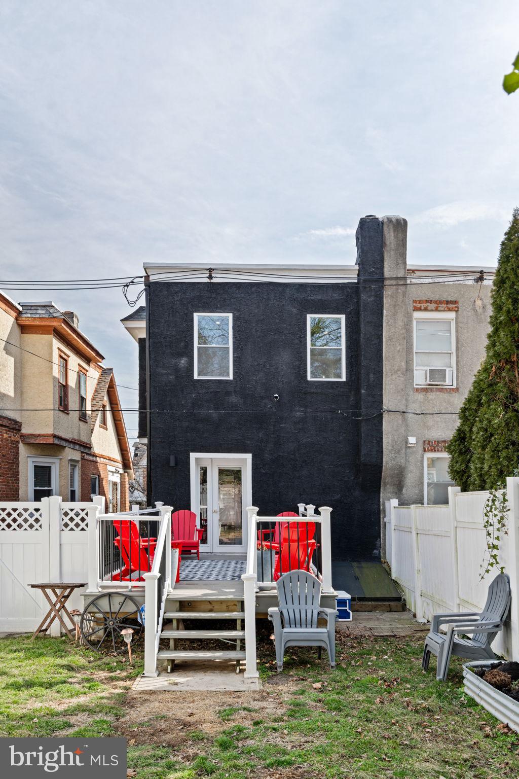 511 E Mount Airy Avenue