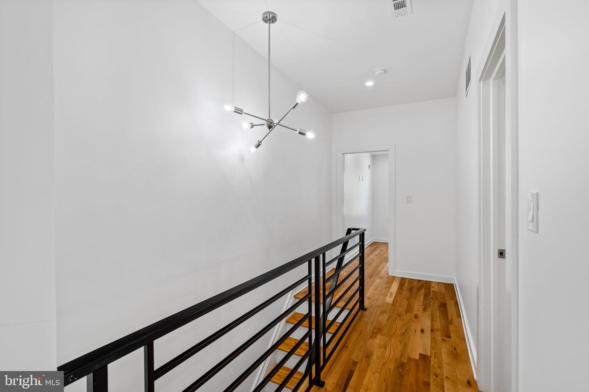 511 E Mount Airy Avenue