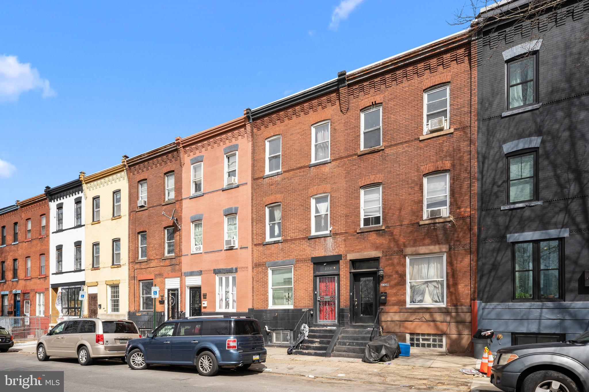 2331 N College Ave