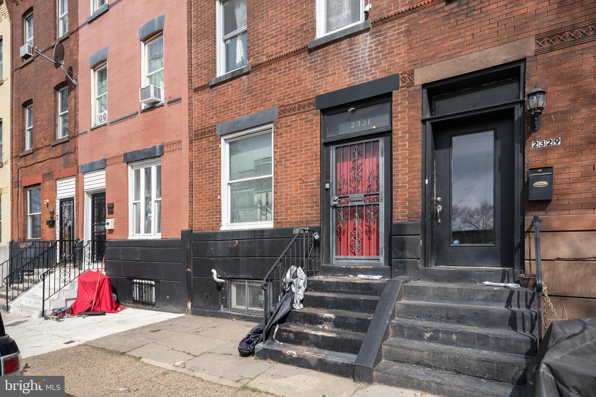 2331 N College Ave