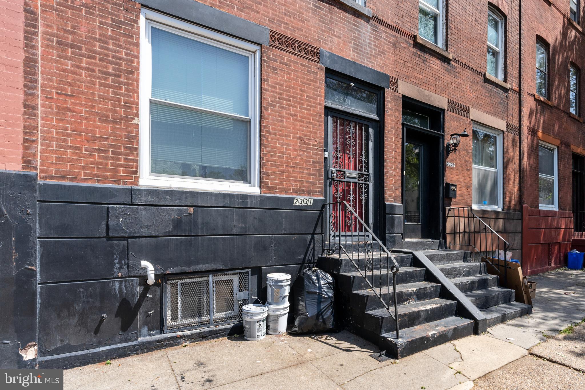 2331 N College Ave #2