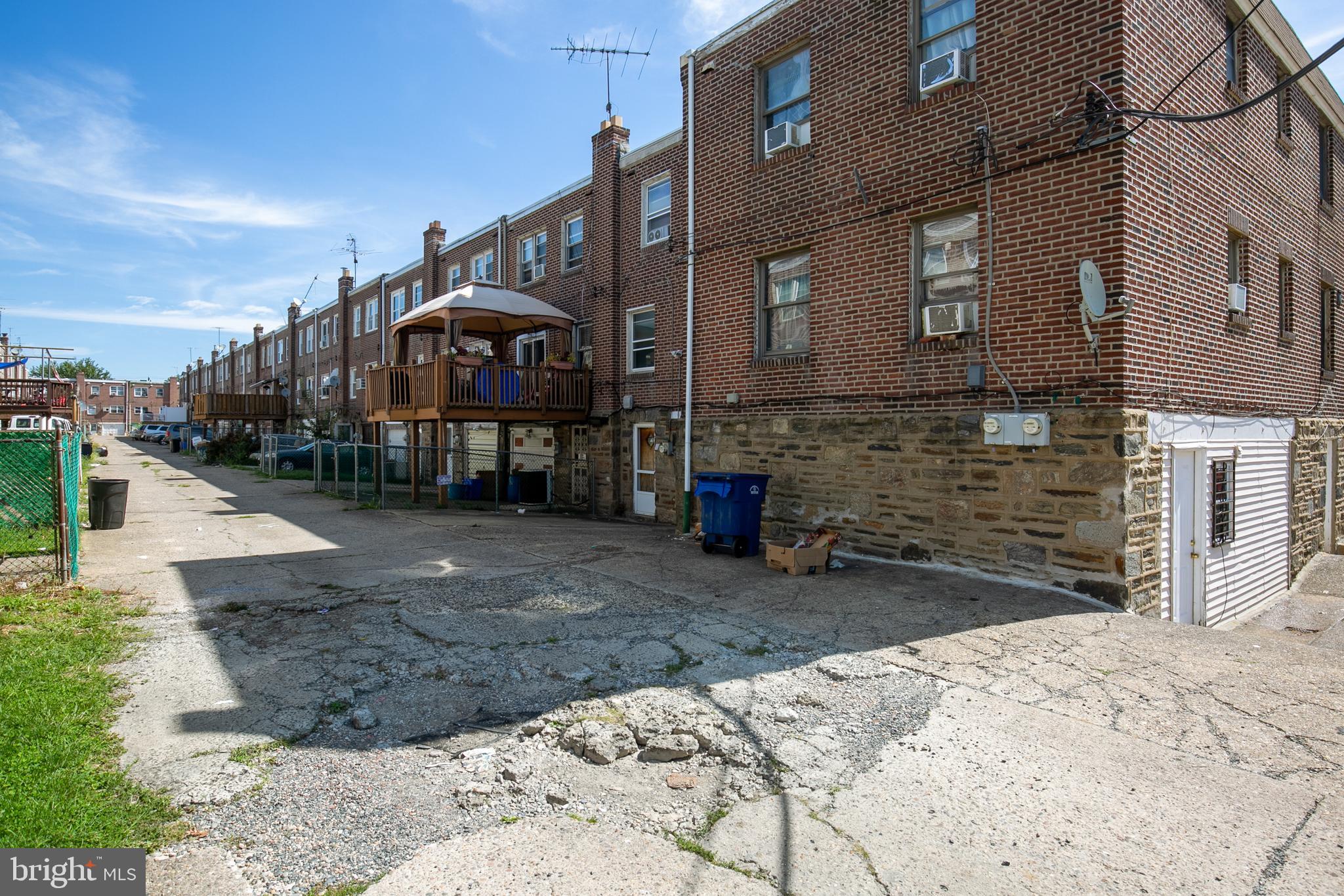 6301 Elmhurst St #1