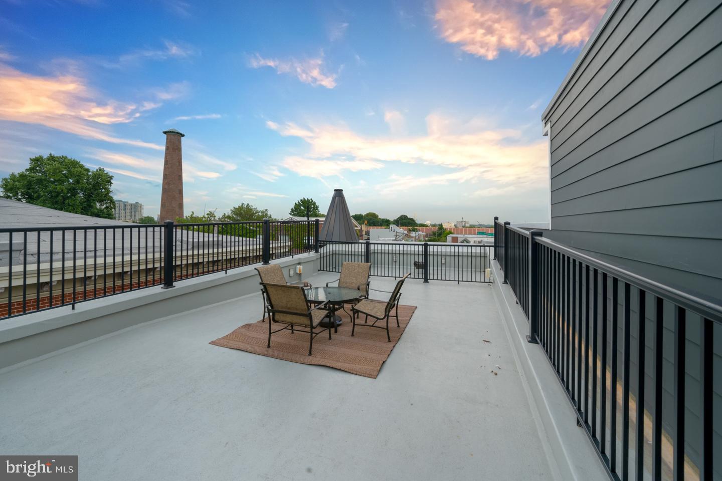 1020 S 2nd St #4