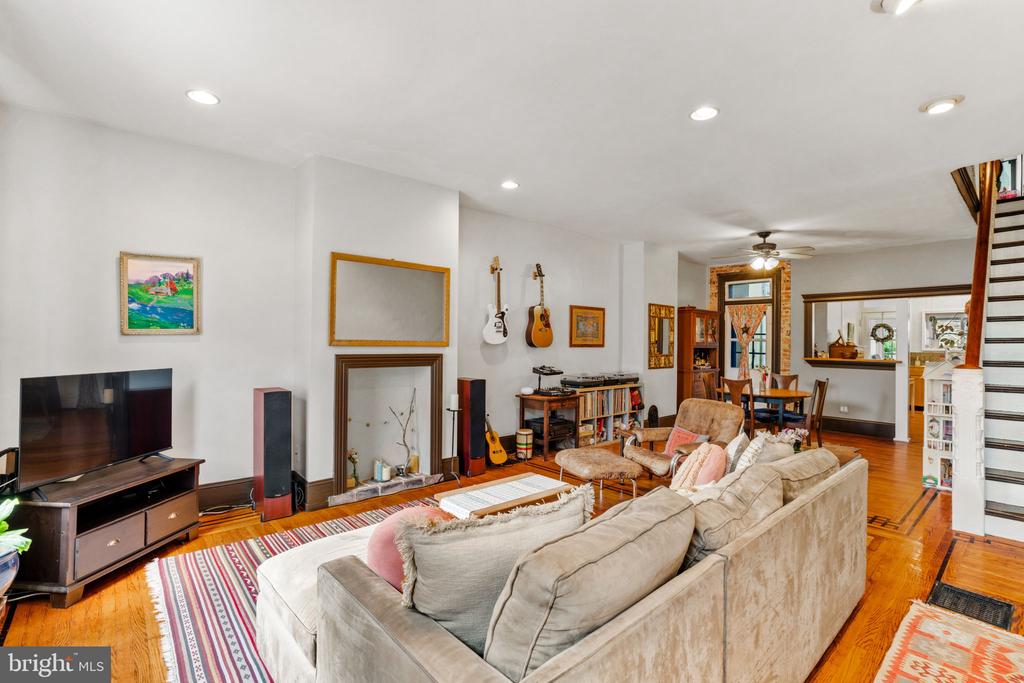 133 Kalos St