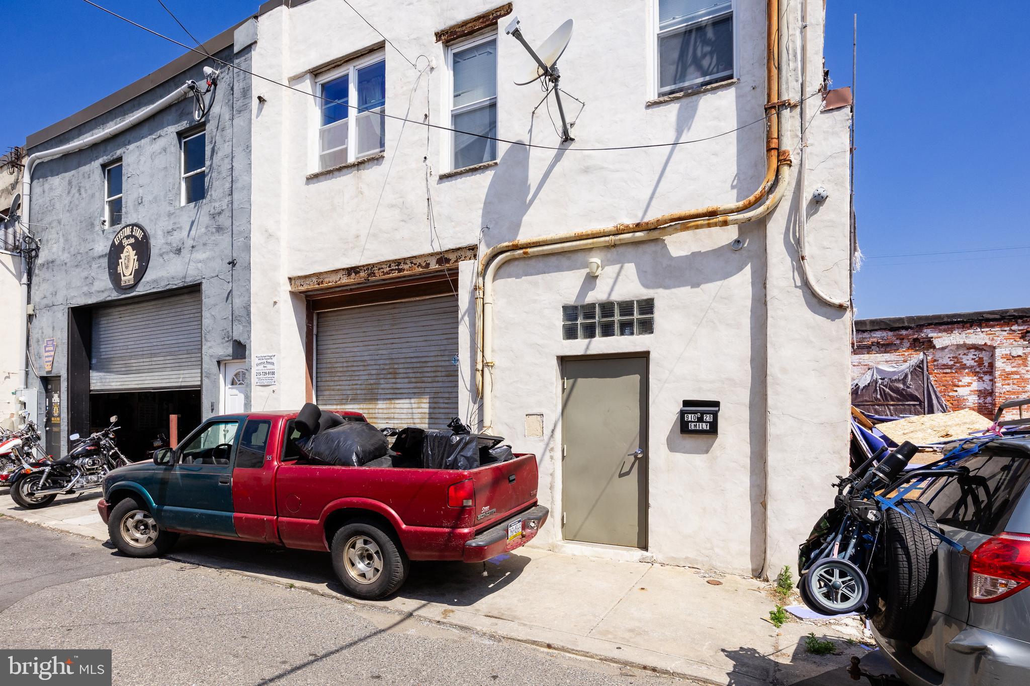 910 McKean St