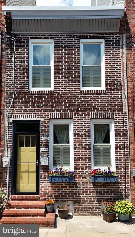 1935 Gerritt St