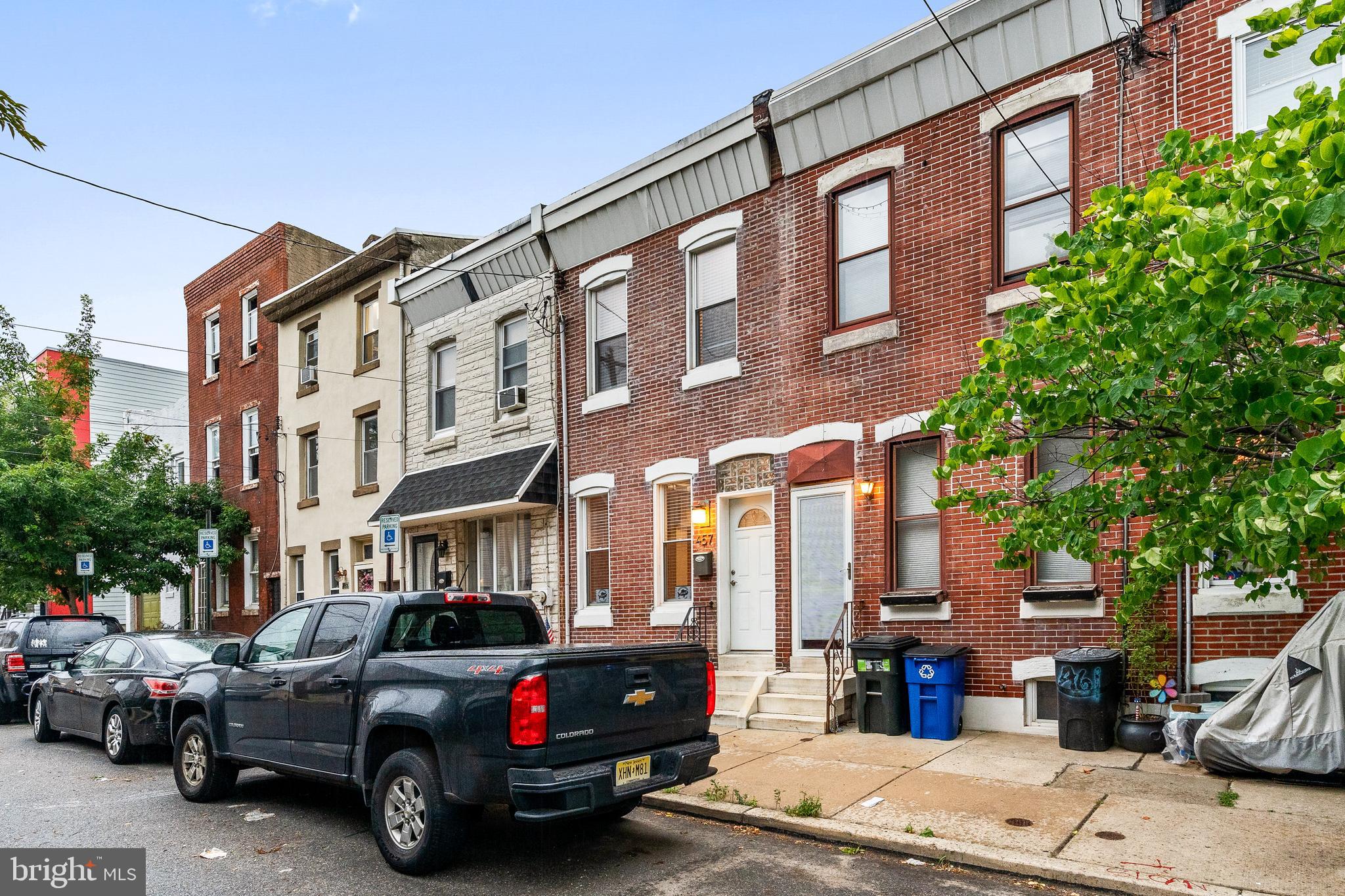 457 MOYER ST