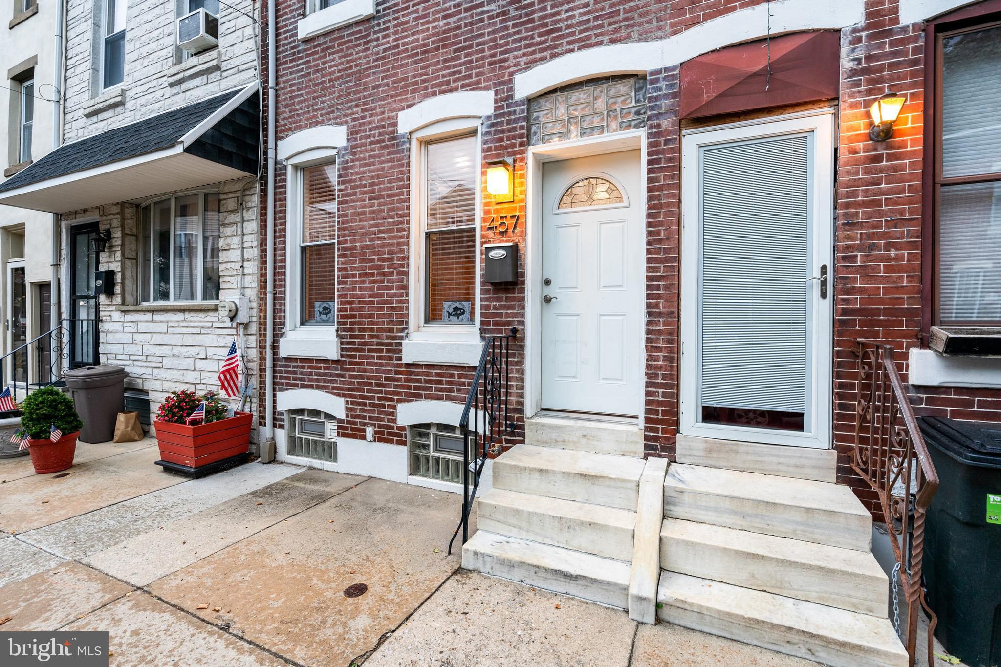 457 MOYER ST