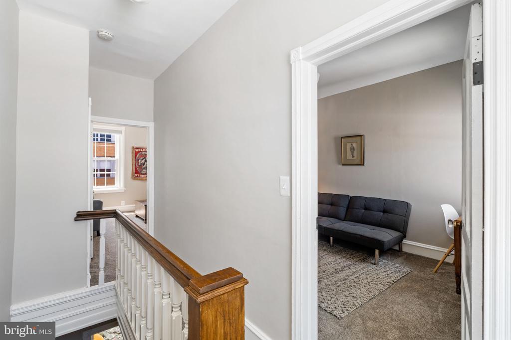 1233 Jackson St