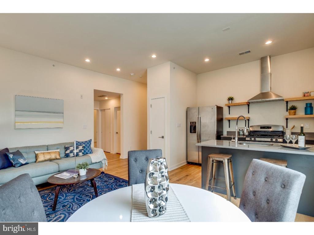 1617-27 N Hope St #2c