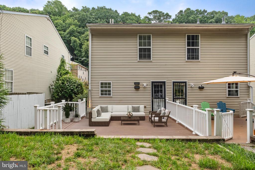 228 Parker Ave