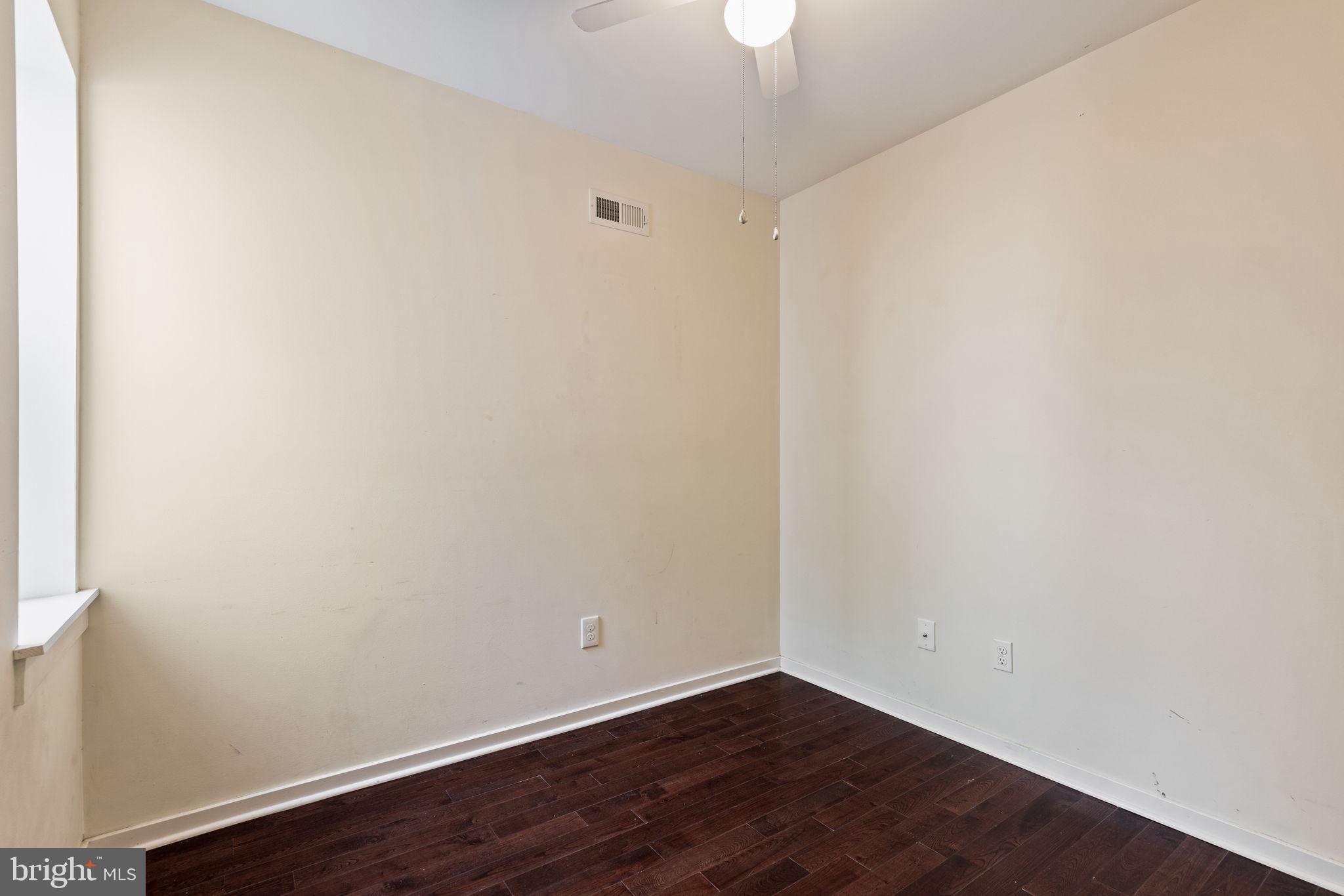 2016 OAKFORD ST