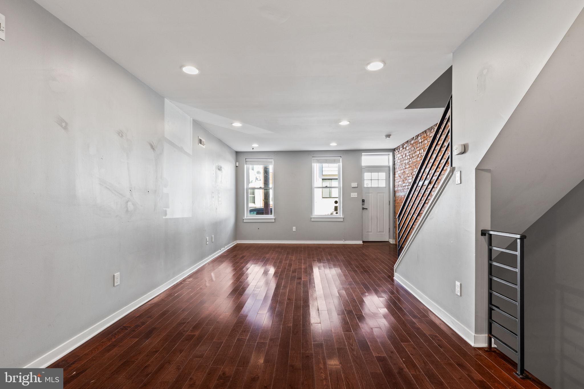 2016 OAKFORD ST
