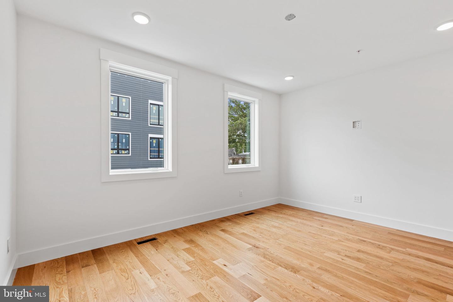 232 W Haines St