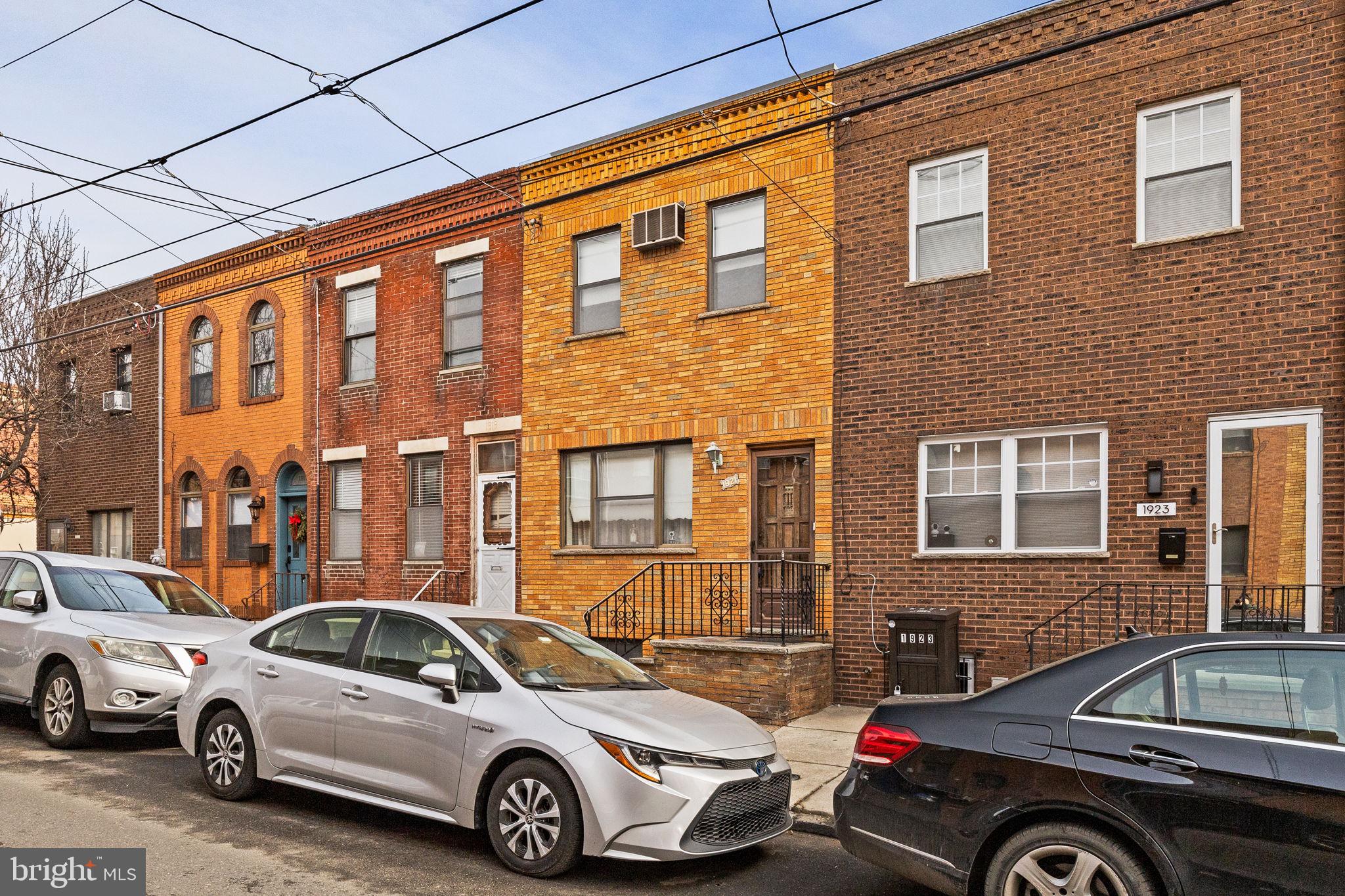 1921 S 10th St