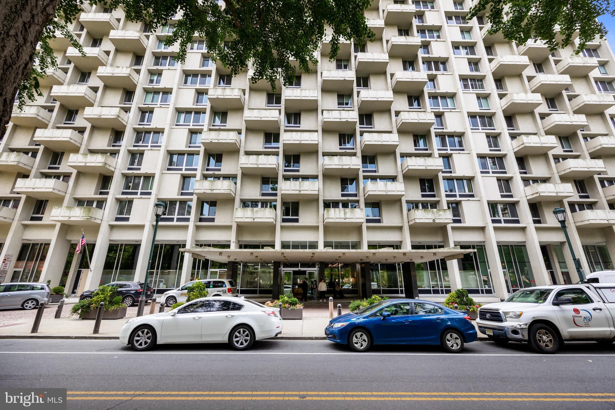 604-36 S WASHINGTON SQ #811