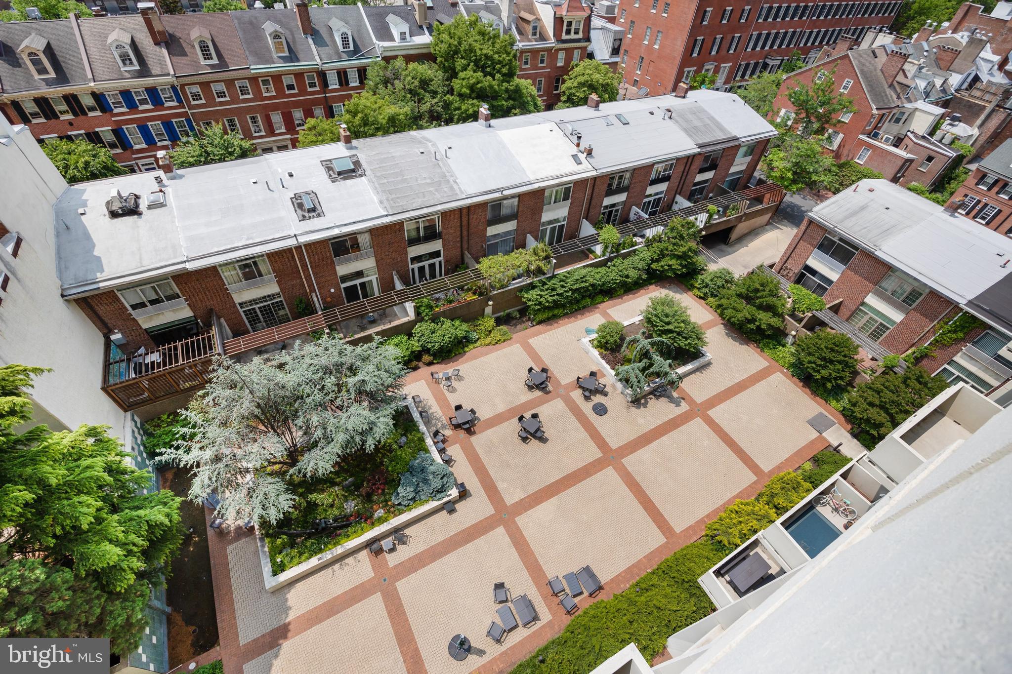 604-36 S WASHINGTON SQ #811