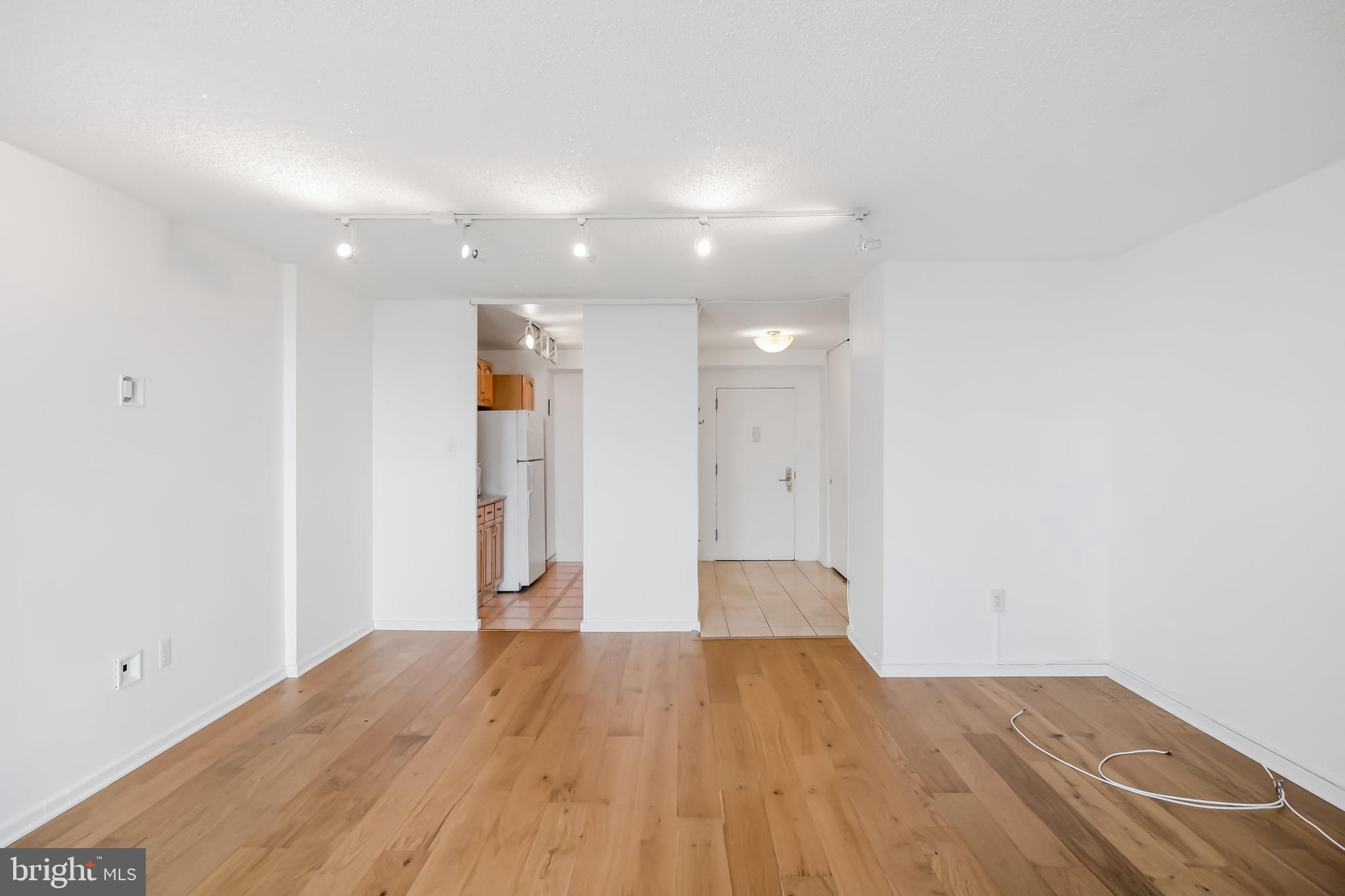 604-36 S WASHINGTON SQ #811