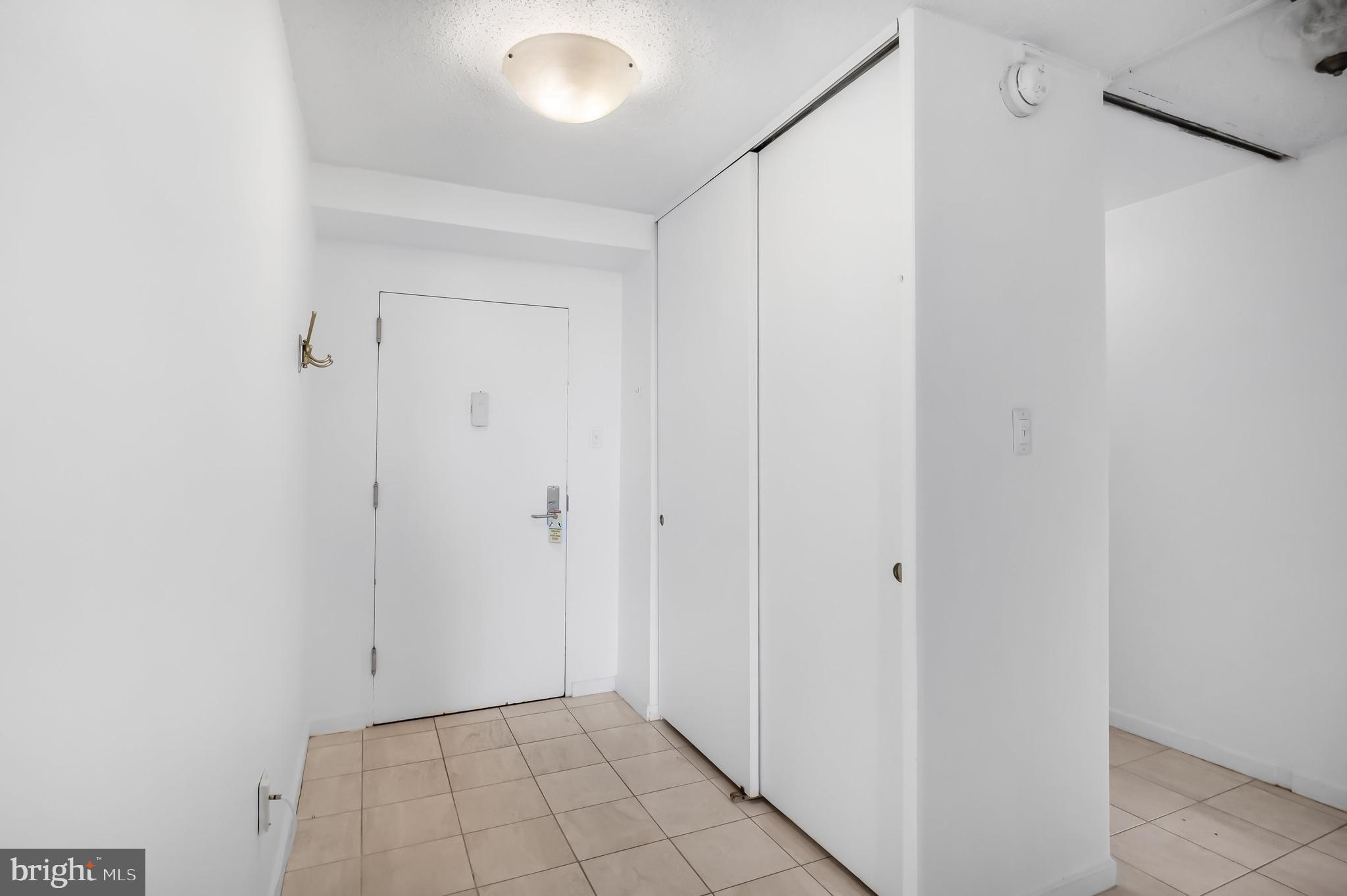 604-36 S WASHINGTON SQ #811