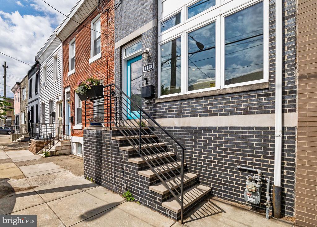 1438 S 17TH ST