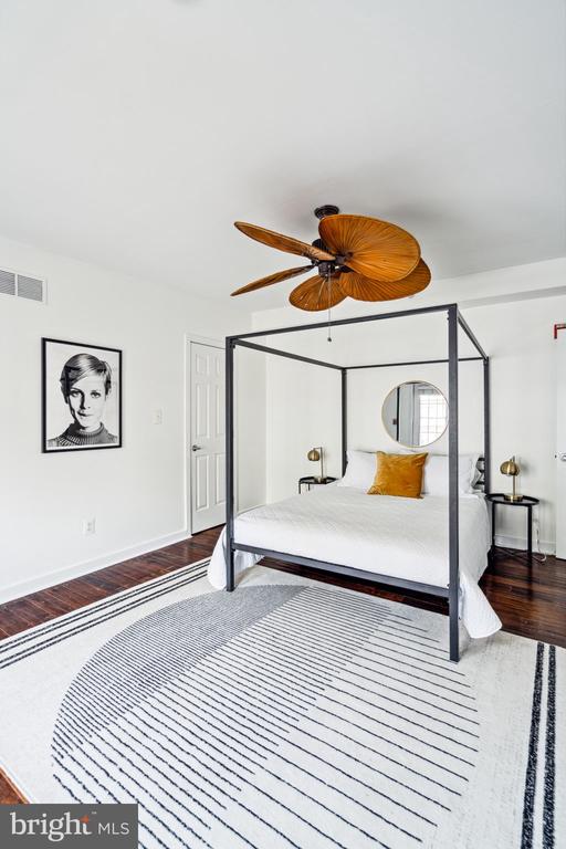 1246-54 E MONTGOMERY AVE #2