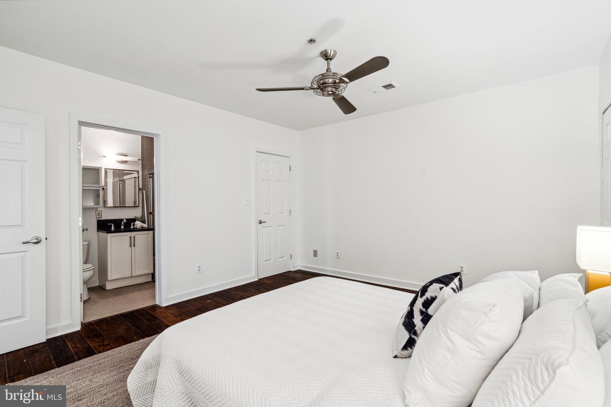 1246-54 E MONTGOMERY AVE #2