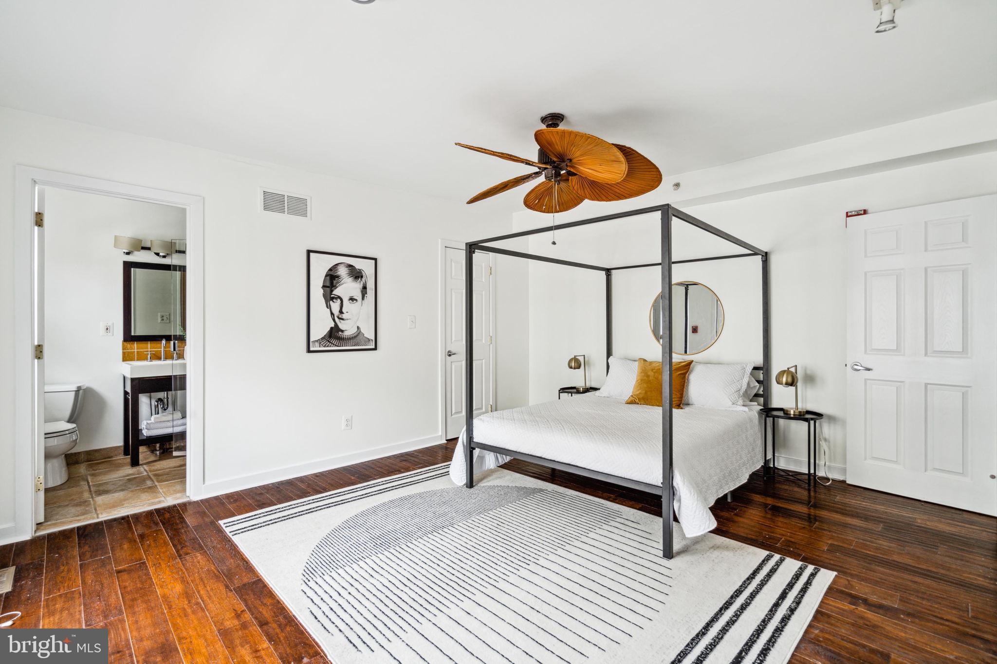 1246-54 E MONTGOMERY AVE #2