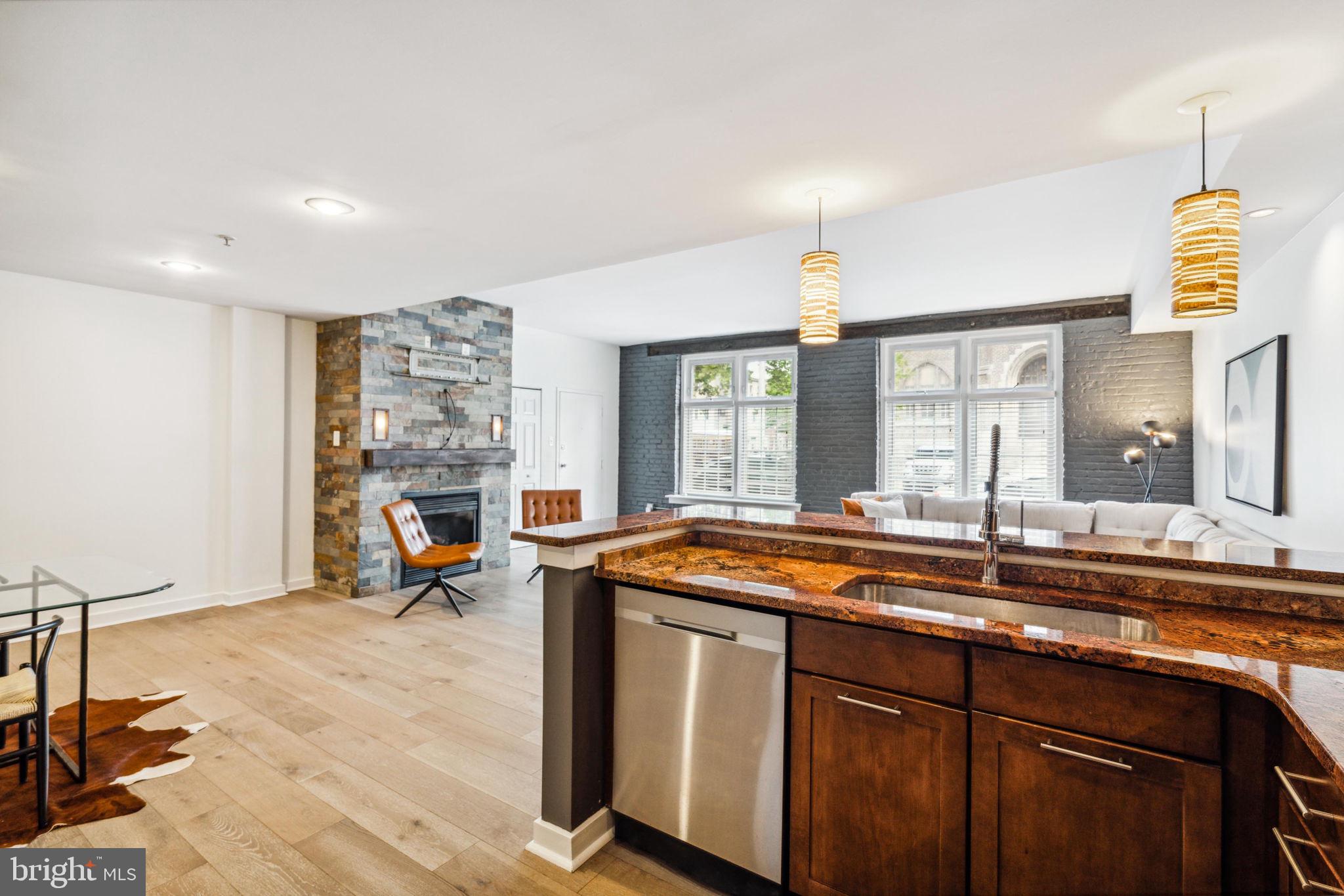 1246-54 E MONTGOMERY AVE #2