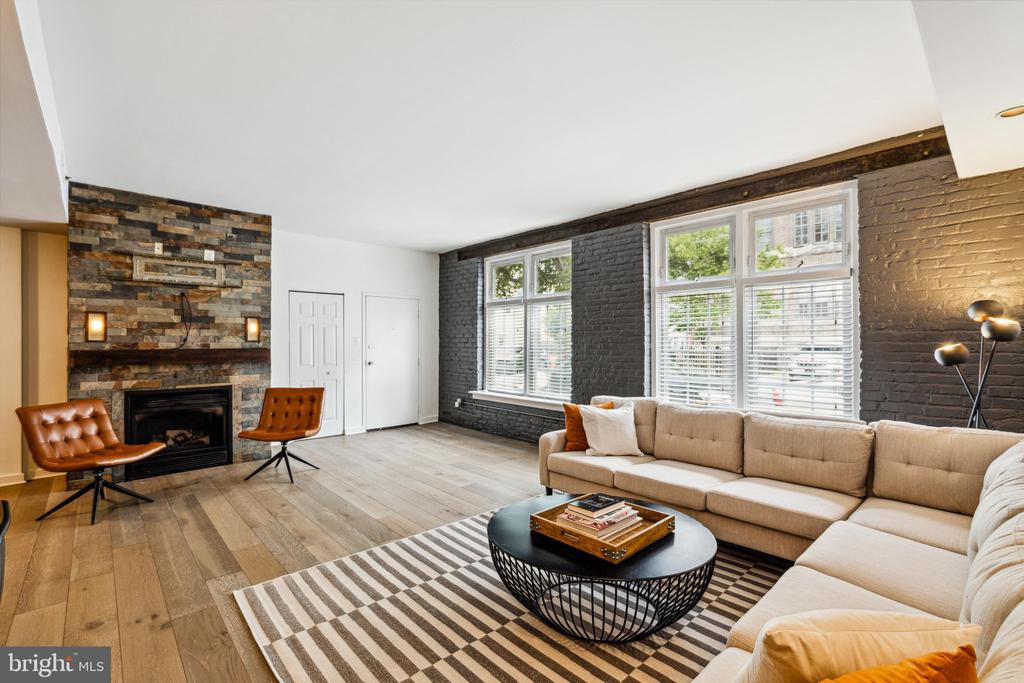 1246-54 E MONTGOMERY AVE #2