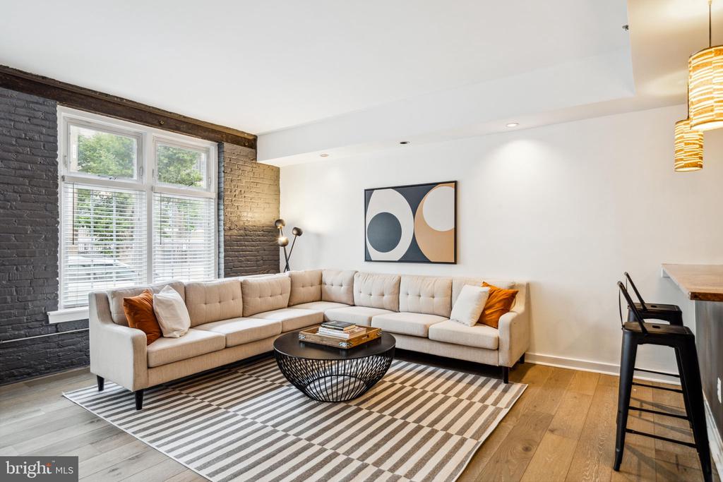 1246-54 E MONTGOMERY AVE #2