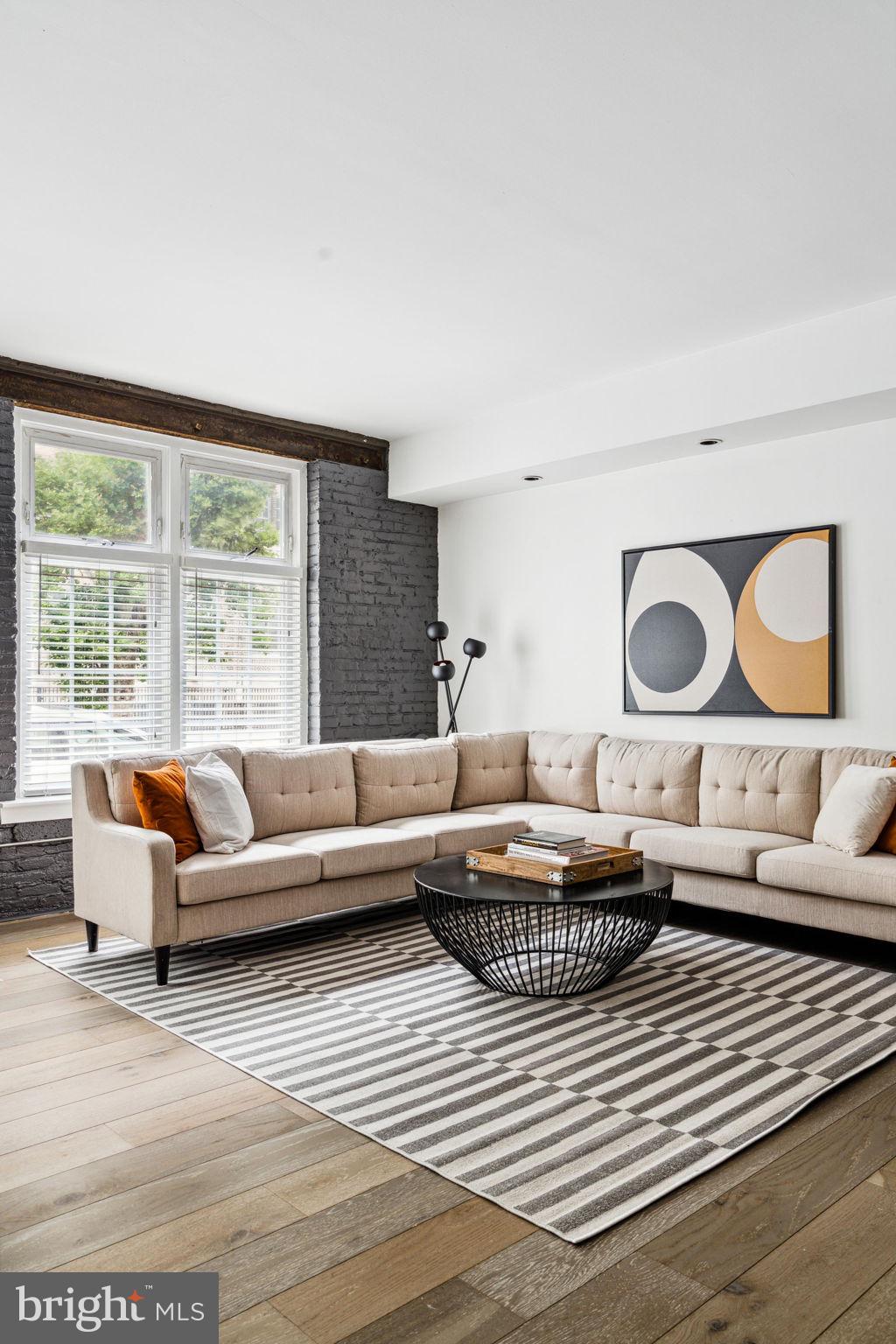 1246-54 E MONTGOMERY AVE #2