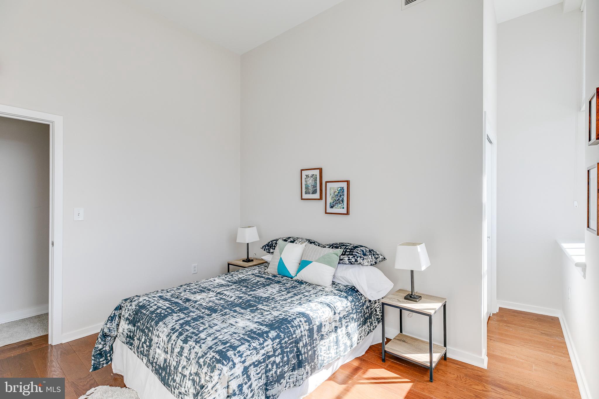 314-320 CATHARINE ST #301C