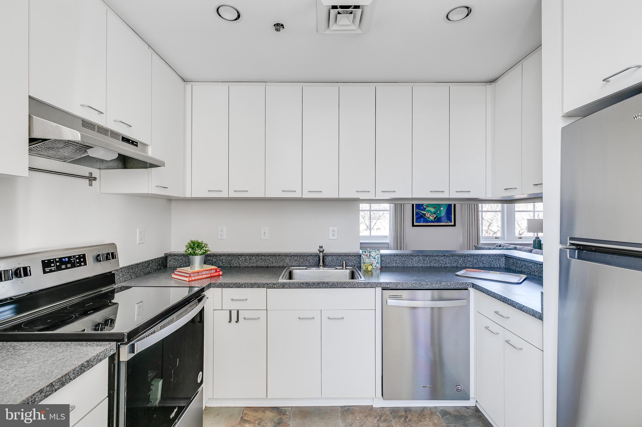 314-320 CATHARINE ST #301C