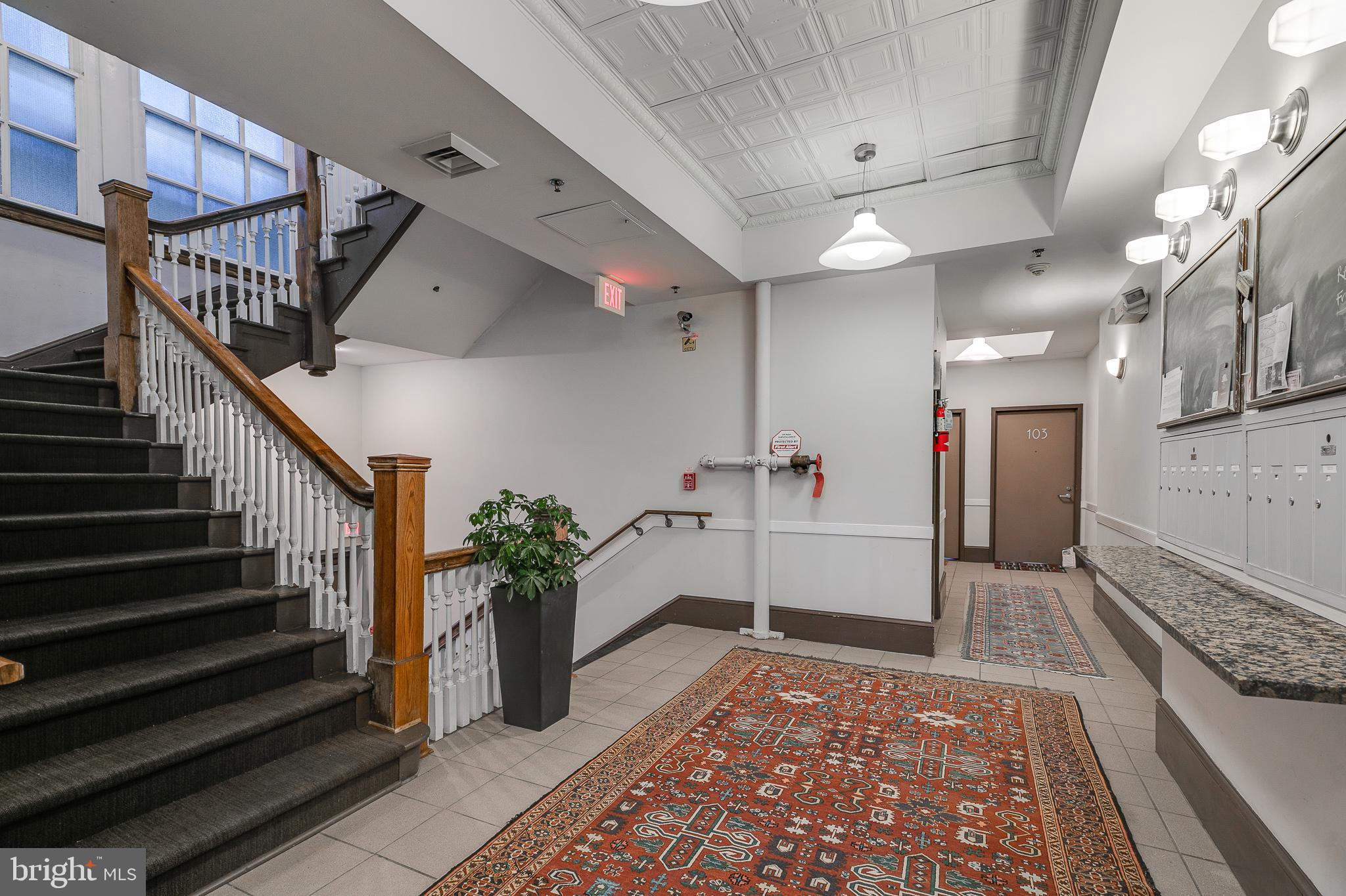 314-320 CATHARINE ST #301C