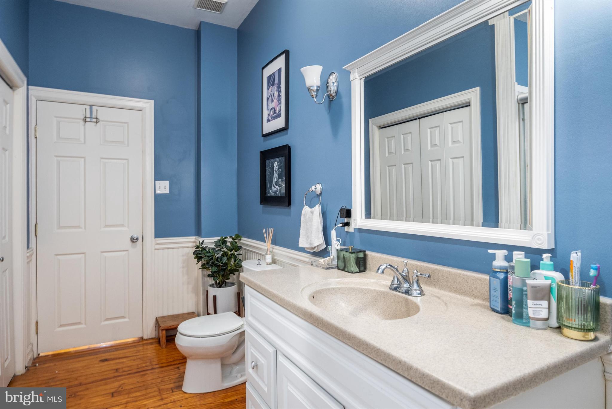 237-41 N Bread St #2