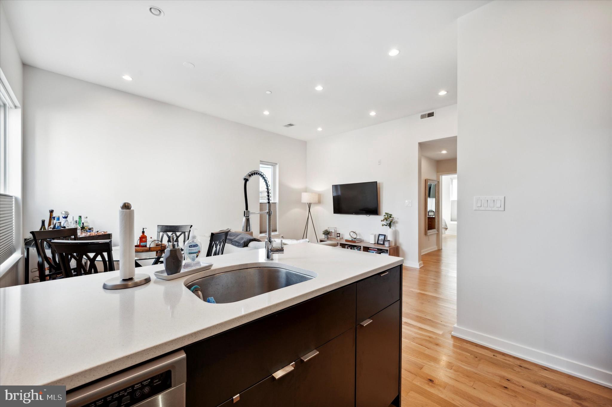 1617-27 N HOPE ST #2A