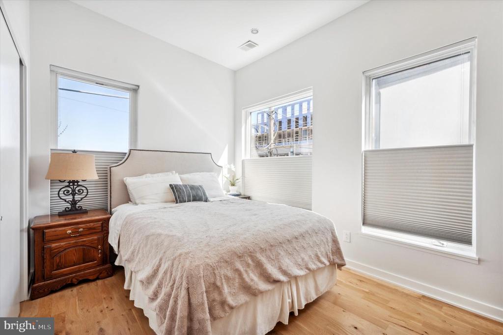 1617-27 N HOPE ST #2A