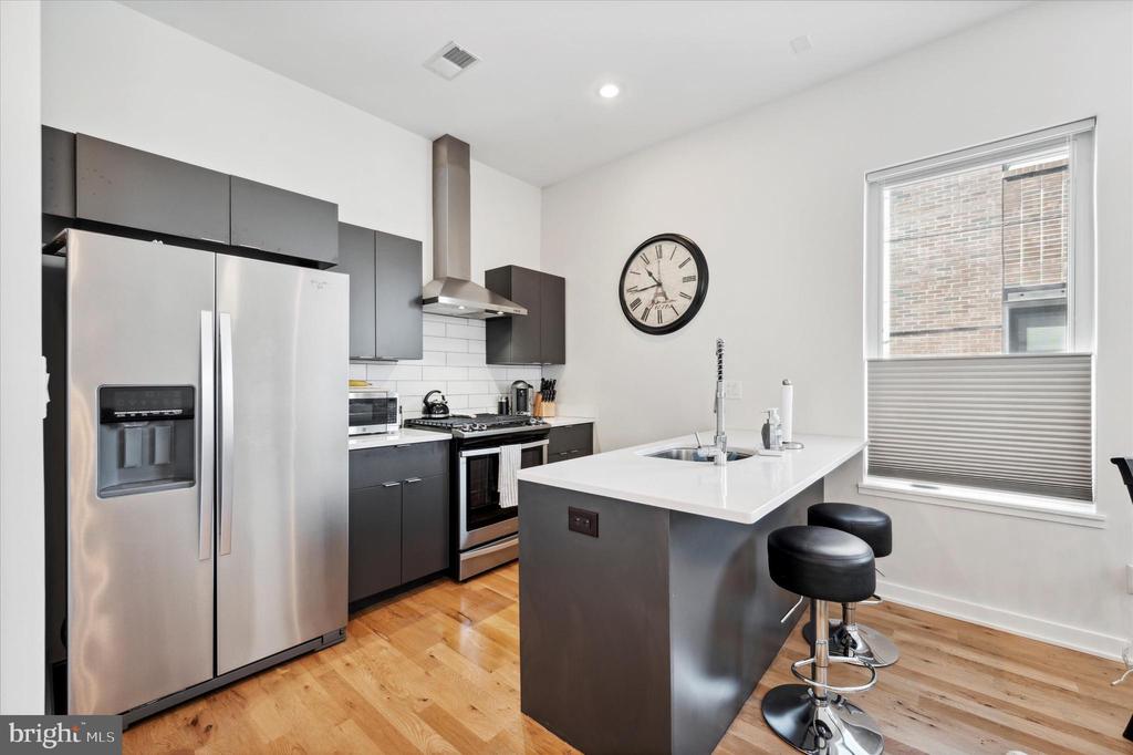 1617-27 N HOPE ST #2A
