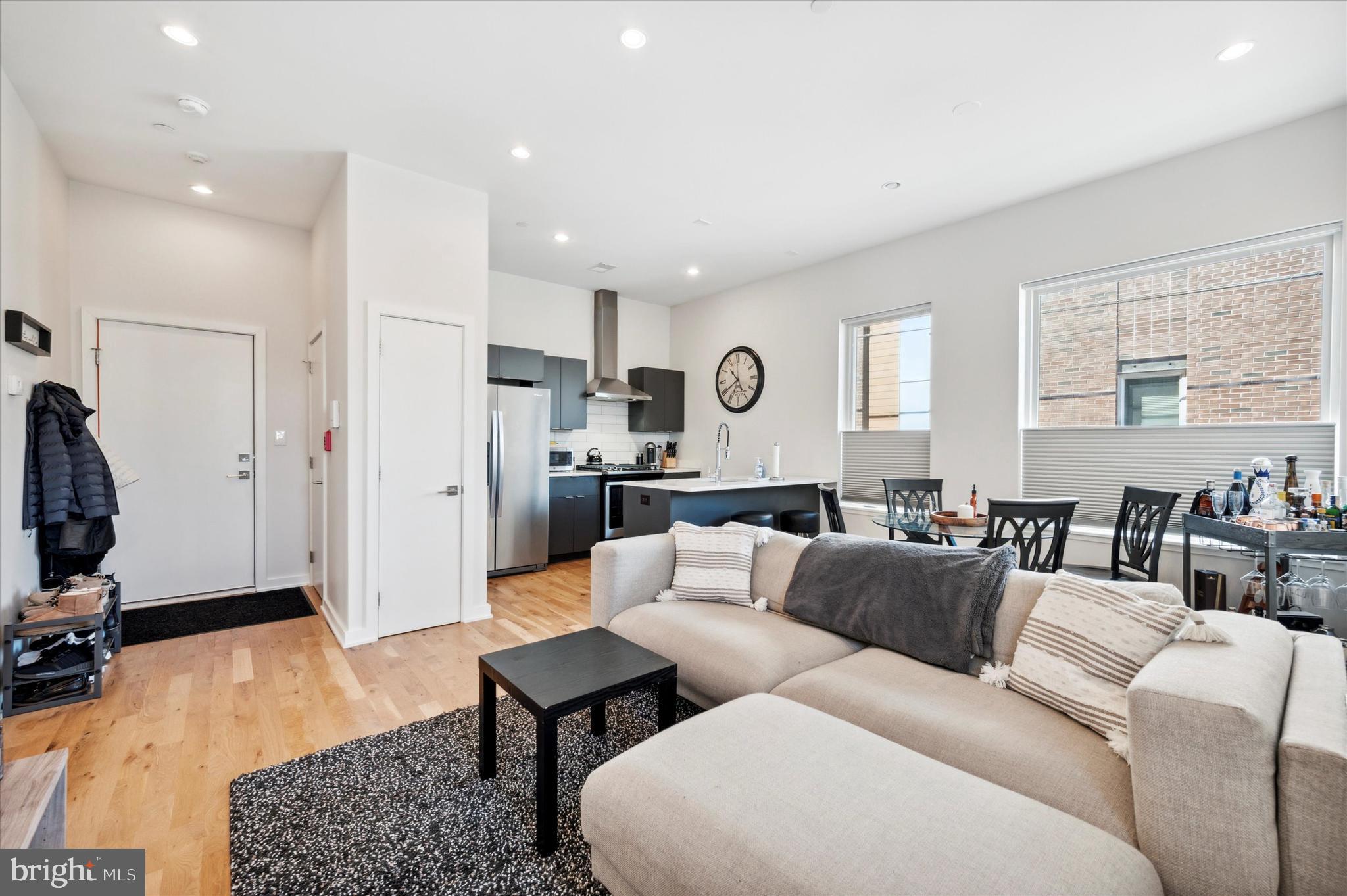 1617-27 N HOPE ST #2A