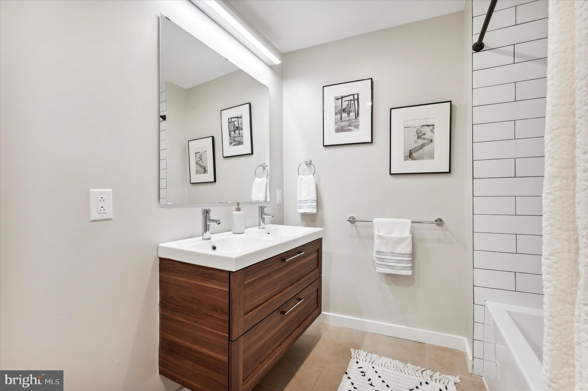 1617-27 N HOPE ST #2A