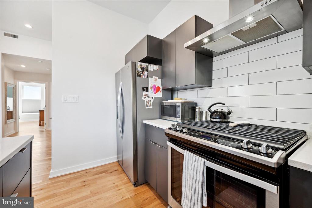 1617-27 N HOPE ST #2A