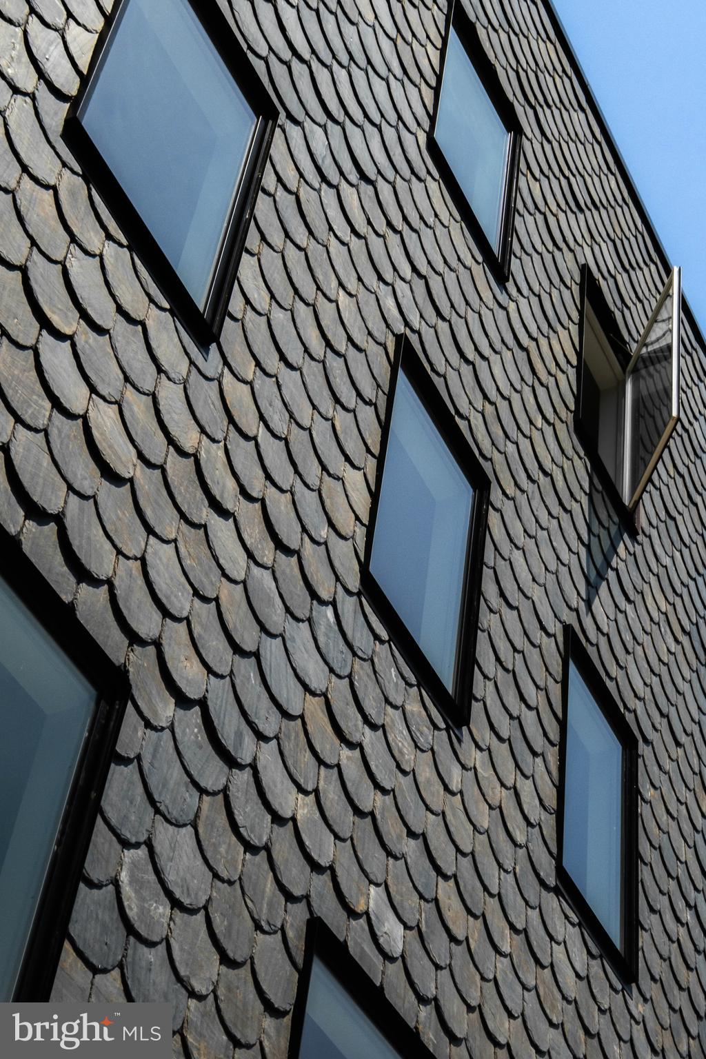 2456 FRANKFORD AVE #6